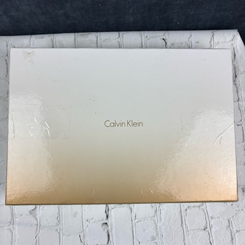 NWT Calvin Klein Gold and White Knit Hat and Scarf OS - Picture 4 of 5